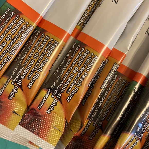 Arbonne Limited Edition Variety Pack - Picture 3 of 3